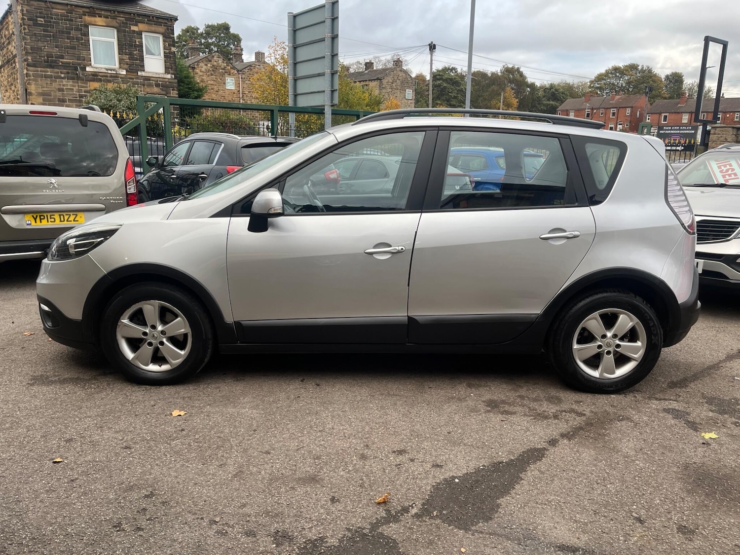 Used Renault Scenic Xmod 2015 for sale - 76371692: Photo 2