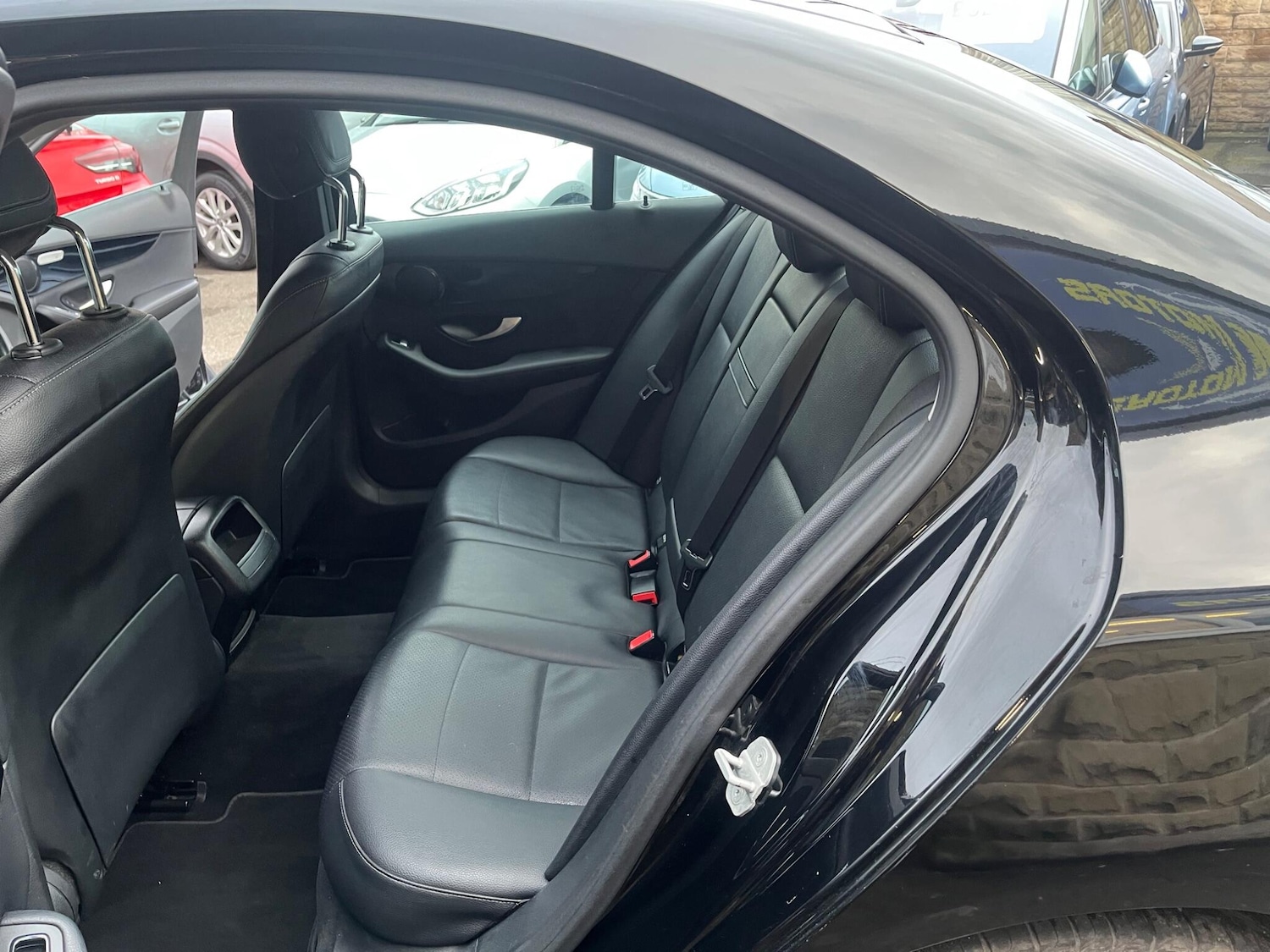 Used Mercedes-Benz C Class 2015 for sale - 76975471: Photo 12