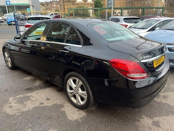 Used Mercedes-Benz C Class 2015 for sale - 76975471: Photo