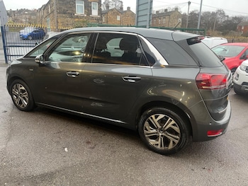 Used Citroen C4 Picasso 2014 for sale - 77215007: Photo