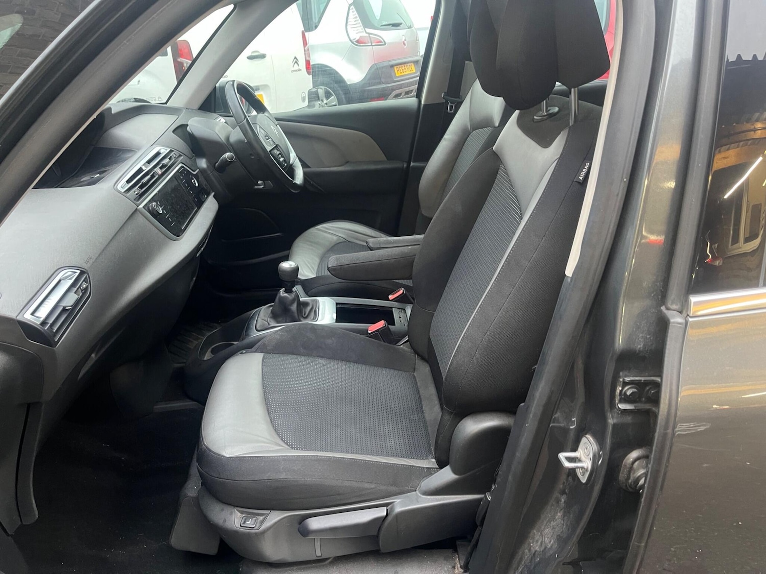 Used Citroen C4 Picasso 2014 for sale - 77215007: Photo 9