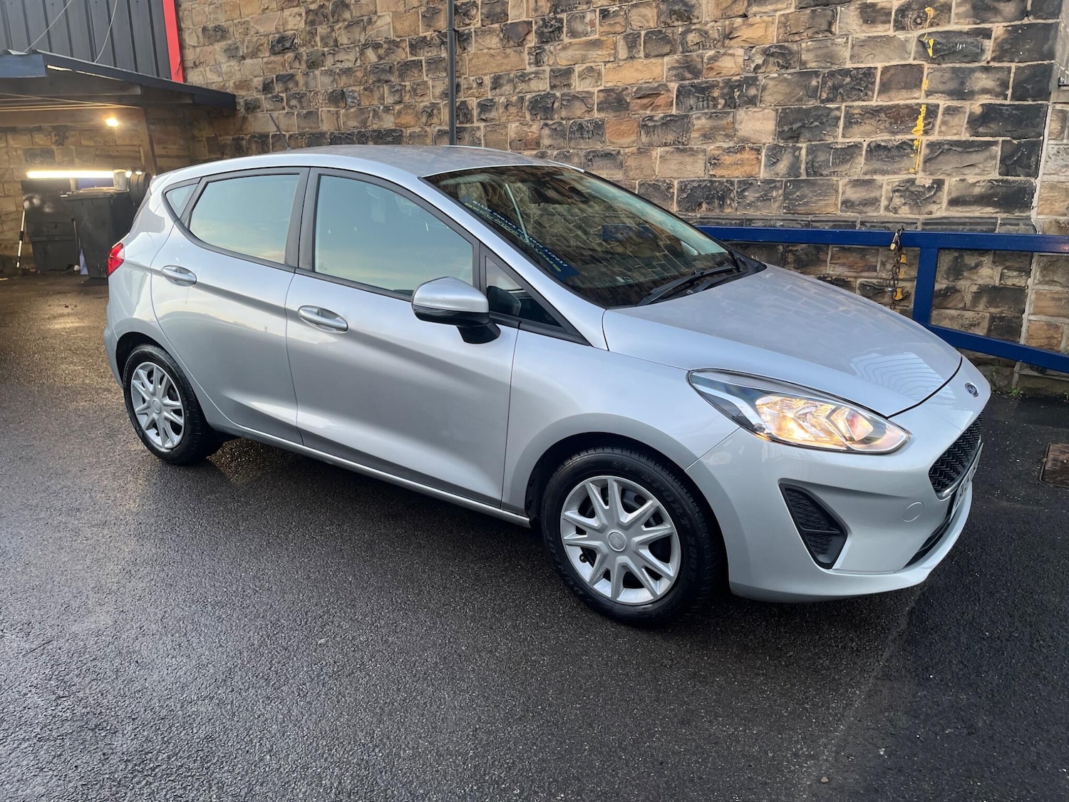 Used Ford Fiesta 2018 for sale - 76898966: Photo 1