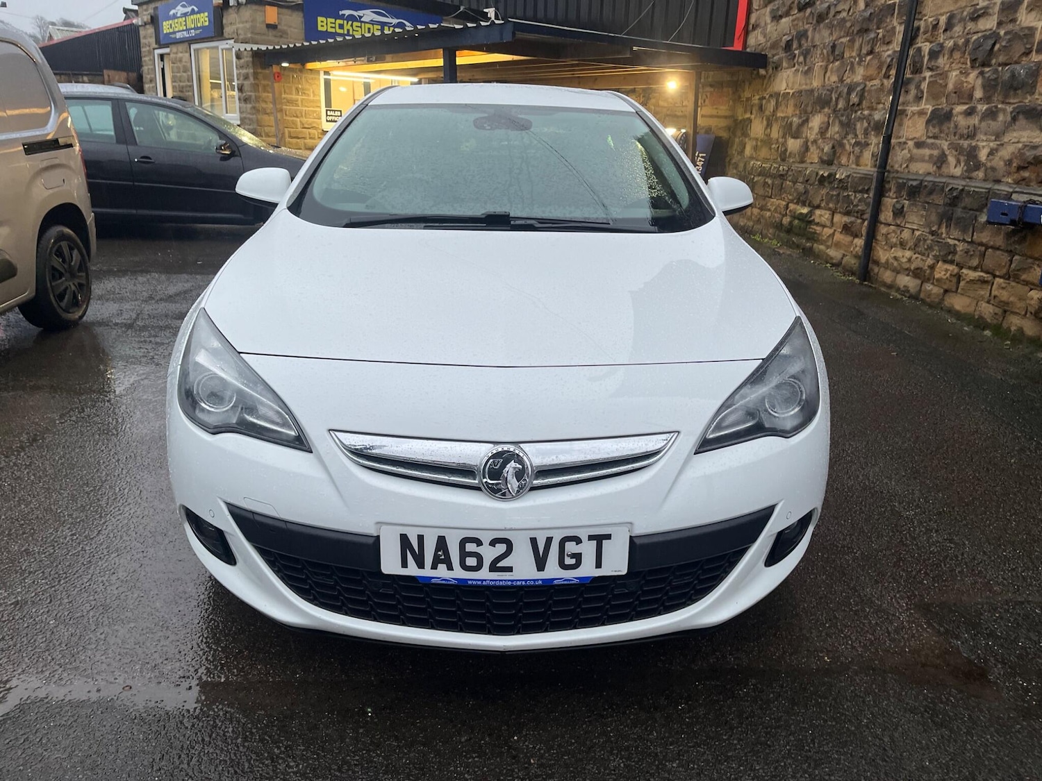 Used Vauxhall Astra GTC 2012 for sale - 76989120: Photo 2