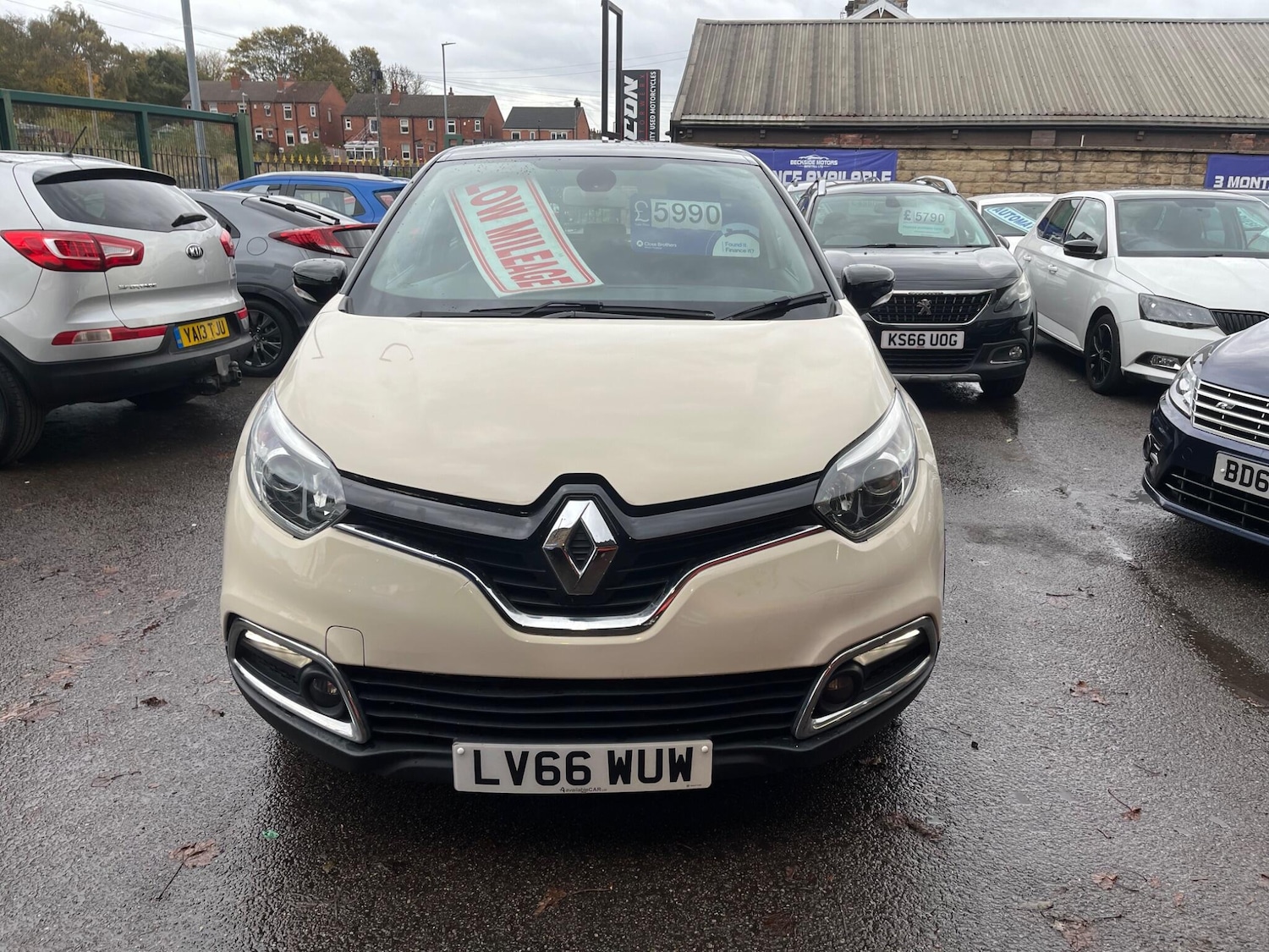 Used Renault Captur 2016 for sale - 76572013: Photo 3
