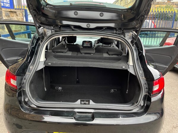 Used Renault Clio 2016 for sale - 76085120: Photo 10
