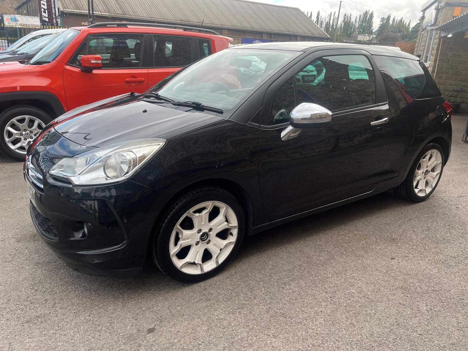 Used Citroen DS3 2010 for sale - 75906307: Photo 5