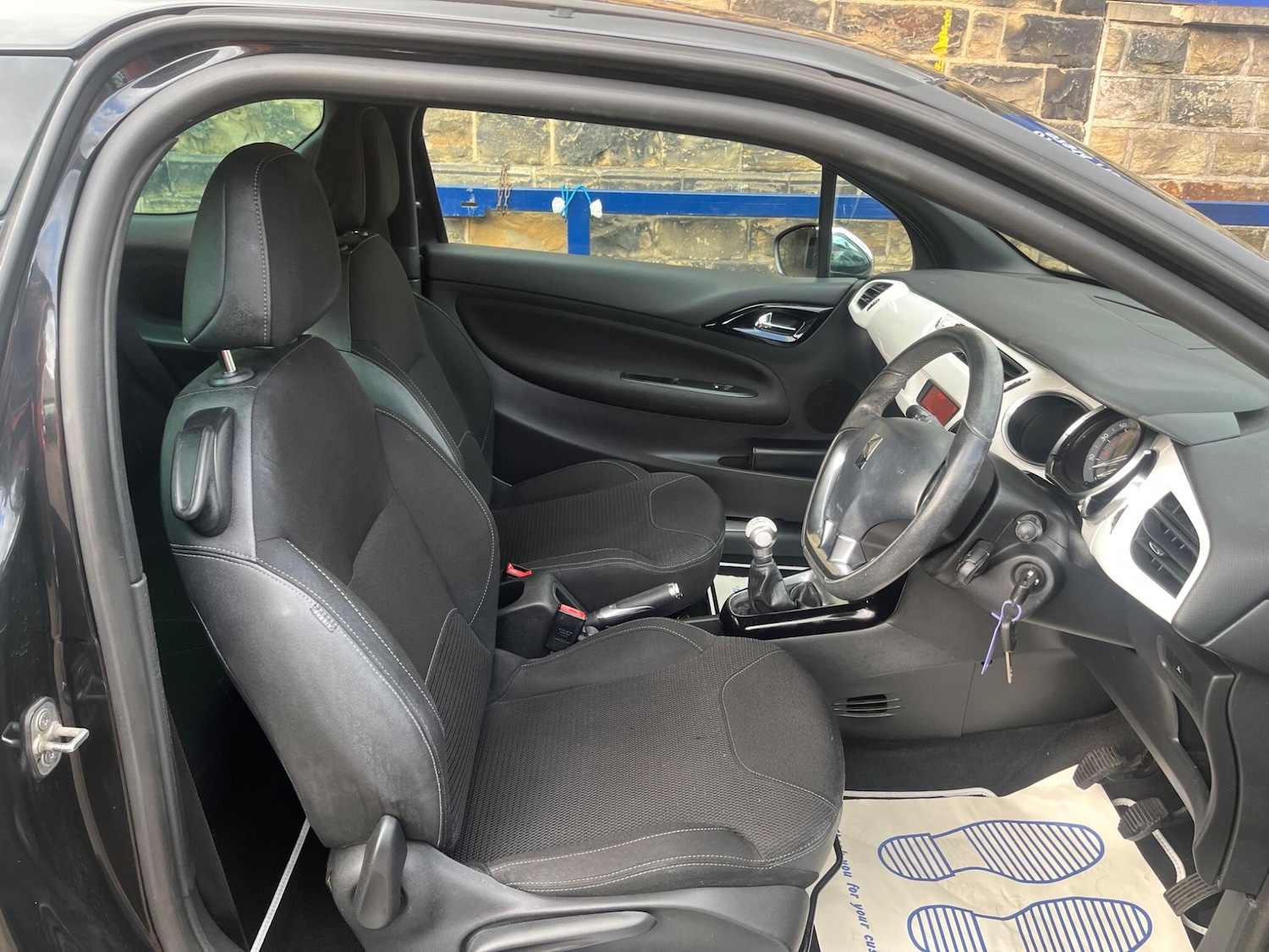 Used Citroen DS3 2010 for sale - 75906307: Photo 9