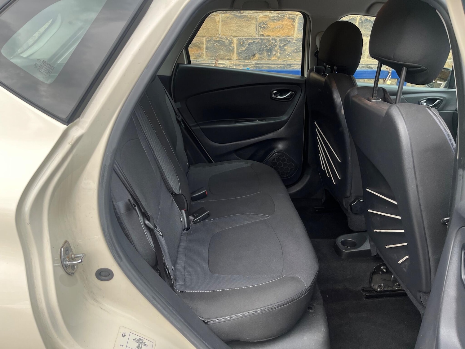 Used Renault Captur 2016 for sale - 76360149: Photo 10