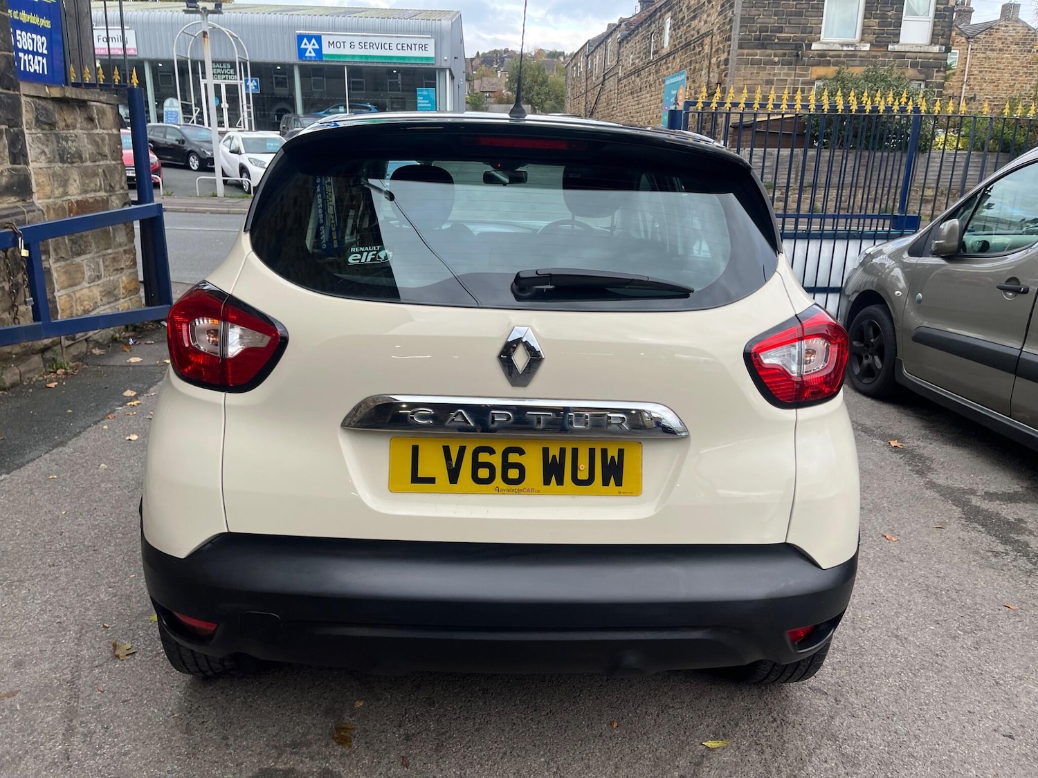 Used Renault Captur 2016 for sale - 76360149: Photo 5