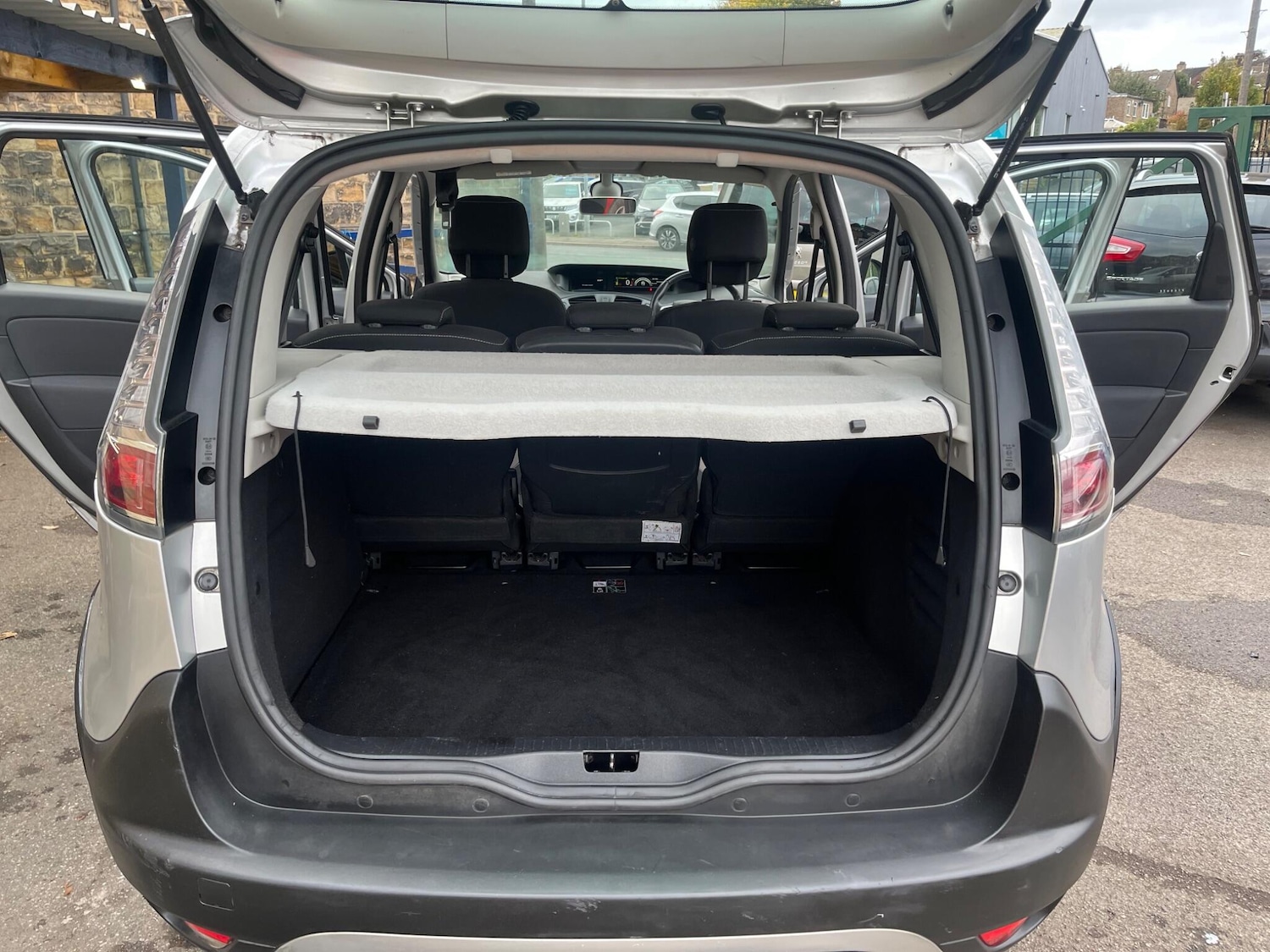 Used Renault Scenic Xmod 2015 for sale - 77120471: Photo 11