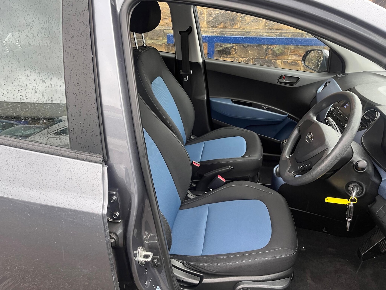 Used Hyundai i10 for sale - 77538104: Photo 11