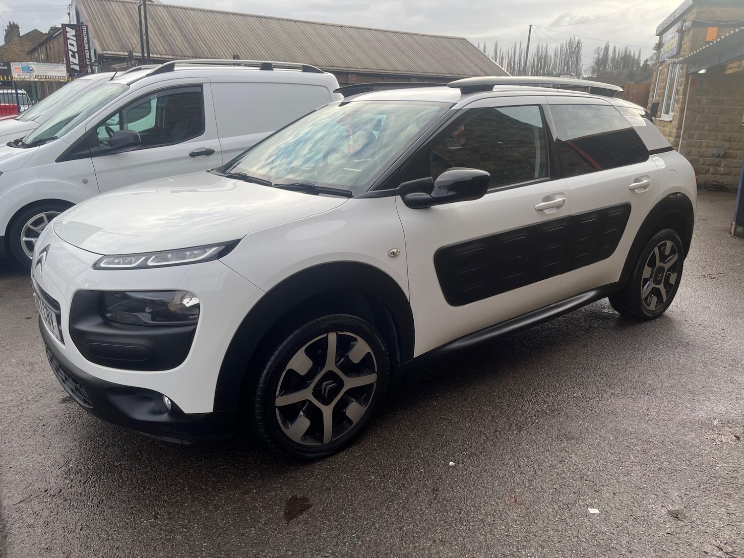Used Citroen C4 Cactus 2017 for sale - 77143586: Photo 3
