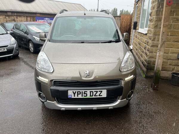 Used Peugeot Partner Tepee 2015 for sale - 76136317: Photo 2
