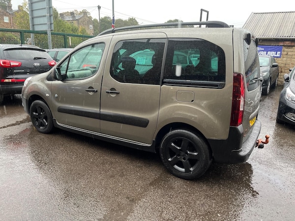 Used Peugeot Partner Tepee 2015 for sale - 76136317: Photo 4