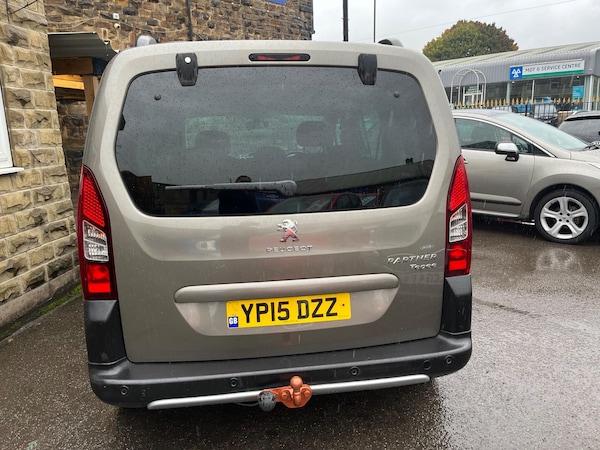 Used Peugeot Partner Tepee 2015 for sale - 76136317: Photo 6