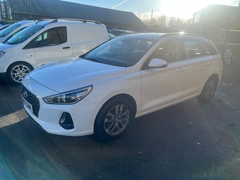 Used Hyundai i30 2018 for sale - 77120347: Photo
