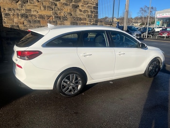 Used Hyundai i30 2018 for sale - 77120347: Photo