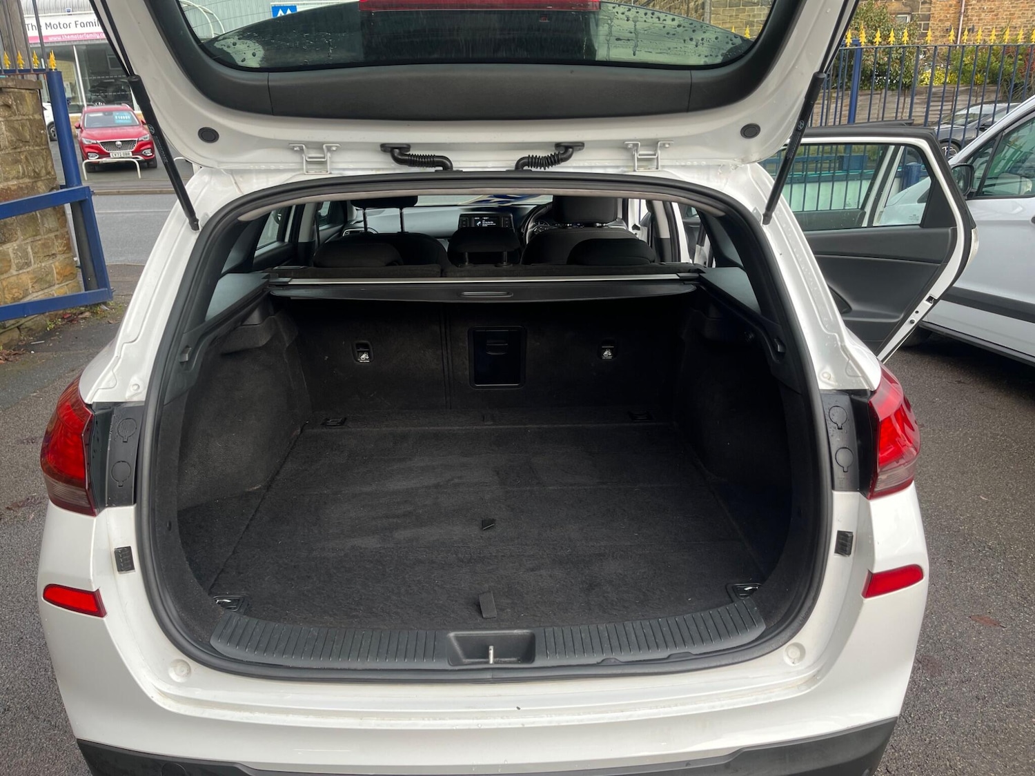 Used Hyundai i30 2018 for sale - 77120347: Photo 8