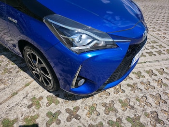 Used Toyota Yaris 2017 for sale - 75290666: Photo