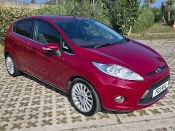 2011 (11) - 1.4 Titanium 5dr