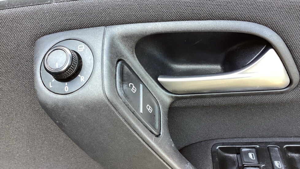 Used Volkswagen Polo 2017 for sale - 78048999: Photo 16