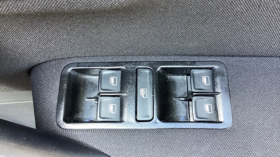 Used Volkswagen Polo 2017 for sale - 78048999: Photo 17