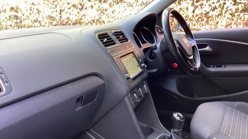 Used Volkswagen Polo 2017 for sale - 78048999: Photo 3