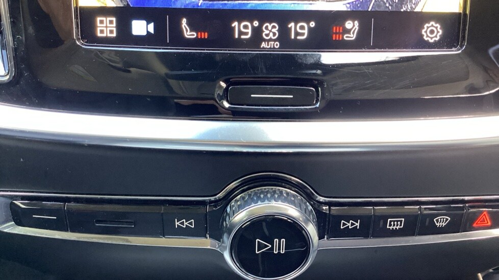 Used Volvo V60 2025 for sale - 78049010: Photo 24