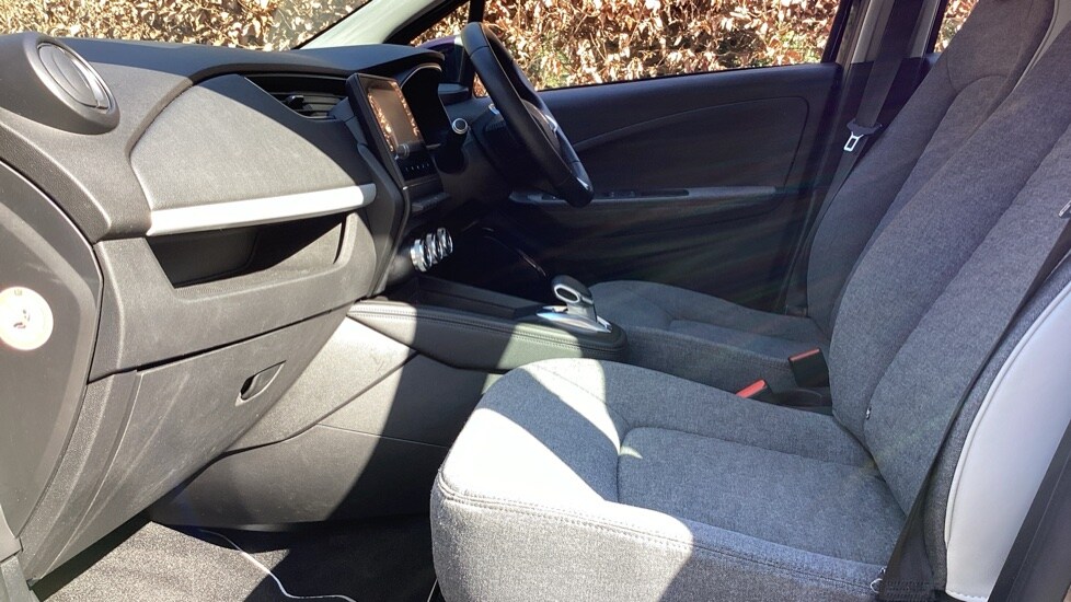 Used Renault Zoe 2020 for sale - 78049007: Photo 27