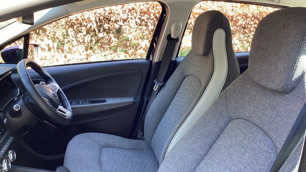 Used Renault Zoe 2020 for sale - 78049007: Photo 28