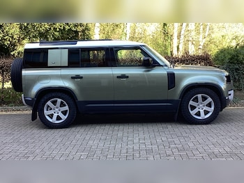 Used Land Rover Defender 2020 for sale - 78081021: Photo
