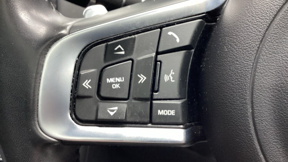 Used Jaguar F-Pace 2019 for sale - 78049002: Photo 12