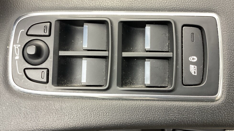 Used Jaguar F-Pace 2019 for sale - 78049002: Photo 17