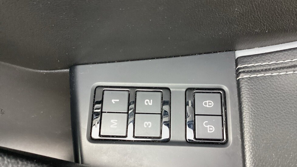 Used Jaguar F-Pace 2019 for sale - 78049002: Photo 28