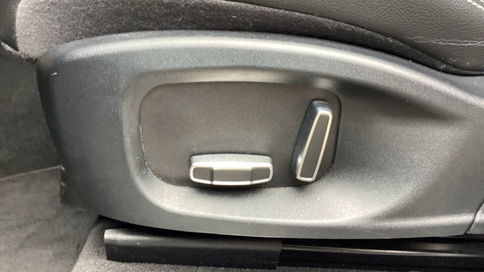 Used Jaguar F-Pace 2019 for sale - 78049002: Photo 33