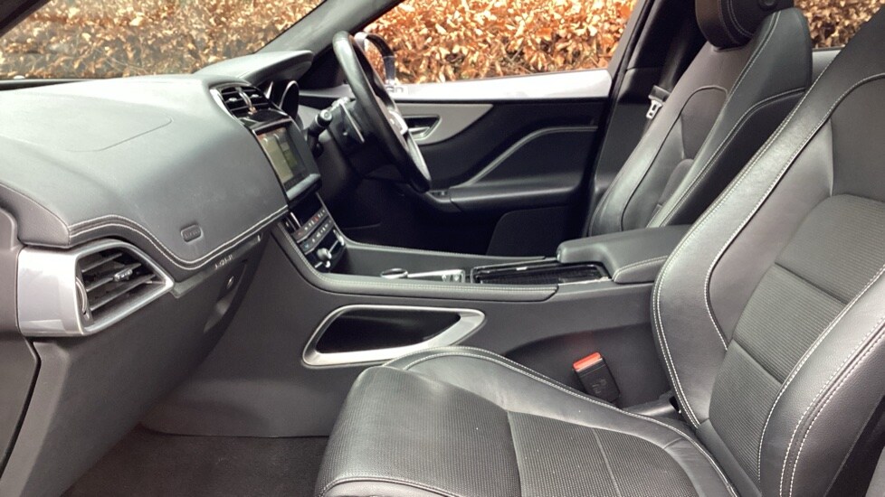Used Jaguar F-Pace 2019 for sale - 78049002: Photo 34