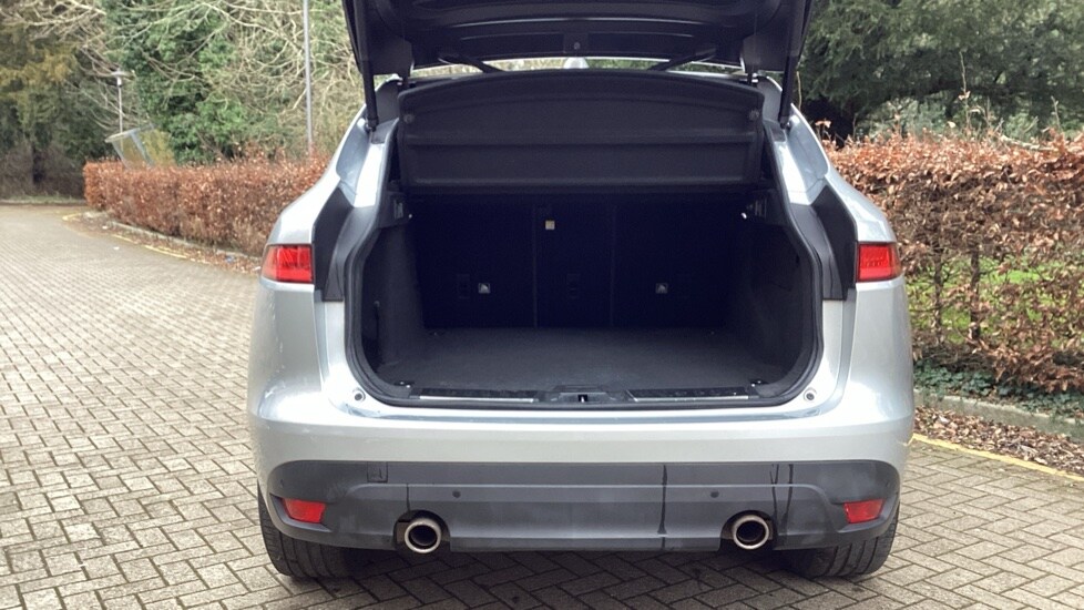 Used Jaguar F-Pace 2019 for sale - 78049002: Photo 8