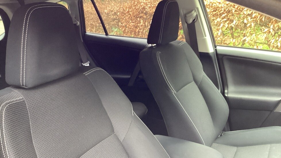 Used Toyota RAV4 2016 for sale - 78049006: Photo 24