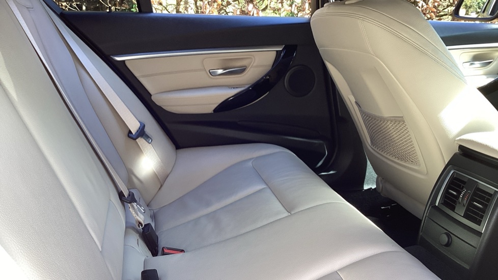 Used BMW 3 Series 2016 for sale - 78042014: Photo 10