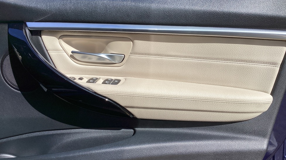 Used BMW 3 Series 2016 for sale - 78042014: Photo 15