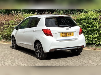 Used Toyota Yaris 2015 for sale - 78165819: Photo