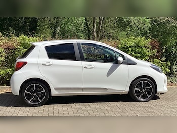 Used Toyota Yaris 2015 for sale - 78165819: Photo