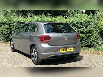 Used Volkswagen Polo 2019 for sale - 78811471: Photo