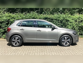 Used Volkswagen Polo 2019 for sale - 78811471: Photo