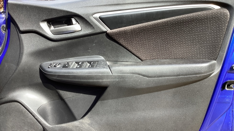 Used Honda Jazz 2017 for sale - 78080835: Photo 15