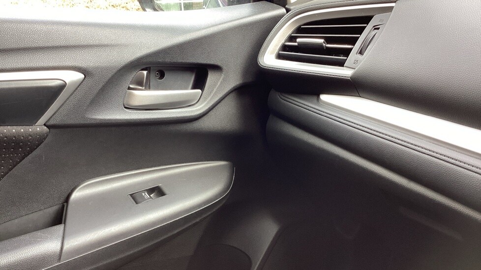 Used Honda Jazz 2017 for sale - 78080835: Photo 28