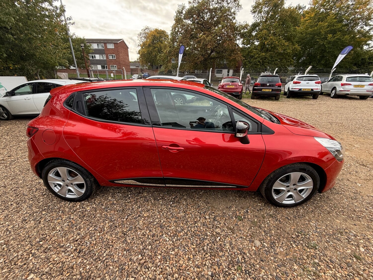 Used Renault Clio 2014 for sale - 76309906: Photo 8
