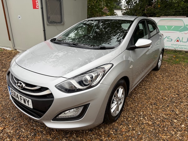 Used Hyundai i30 2014 for sale - 76302144: Photo 3