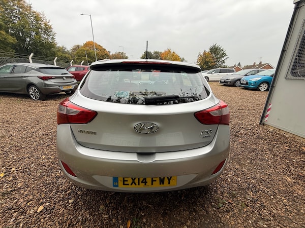 Used Hyundai i30 2014 for sale - 76302144: Photo 6