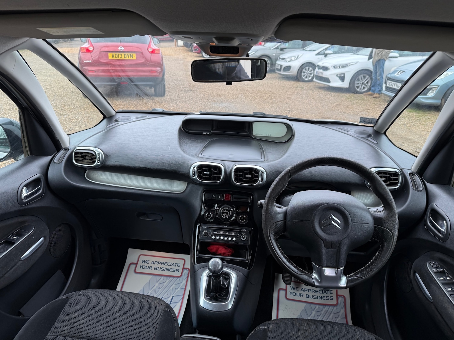 Used Citroen C3 Picasso 2009 for sale - 77676257: Photo 11